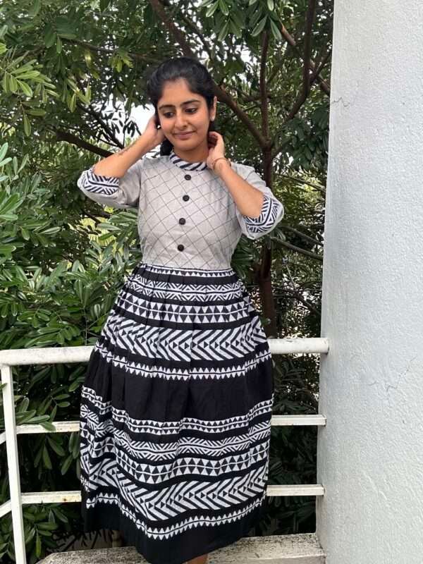 Gray Black Jacquard Cotton Kurti - 4682