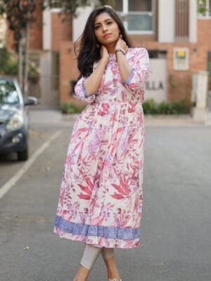 White with pink flower print kurta - 1P19