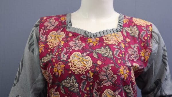 Pink flower gray leaf kurti - 1P27