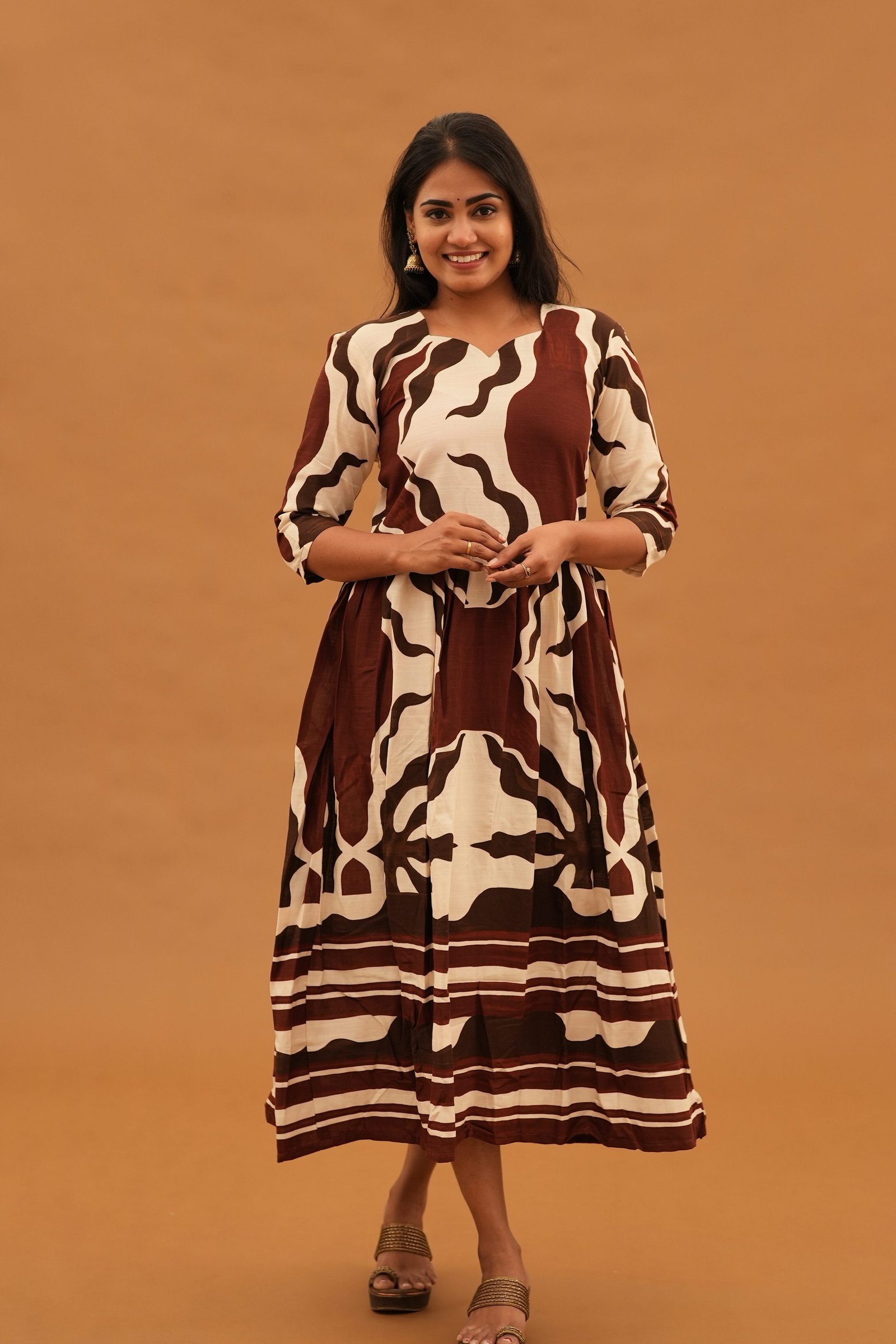 SANDAL WITH BROWN UMBRELLA-A218