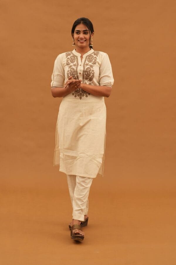 BEIGE EMBROIDERY SET-A219