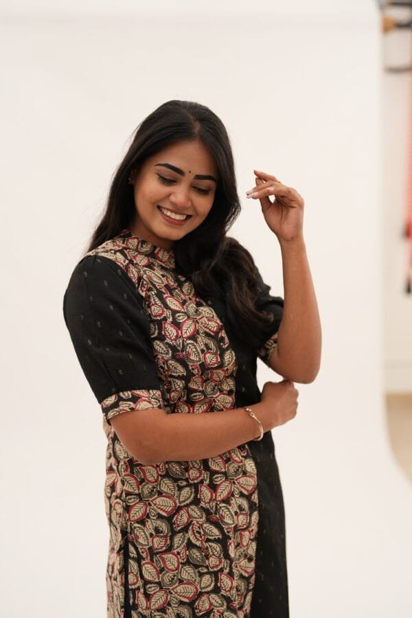 BLACK AND HANDPRINT KURTHI-A216