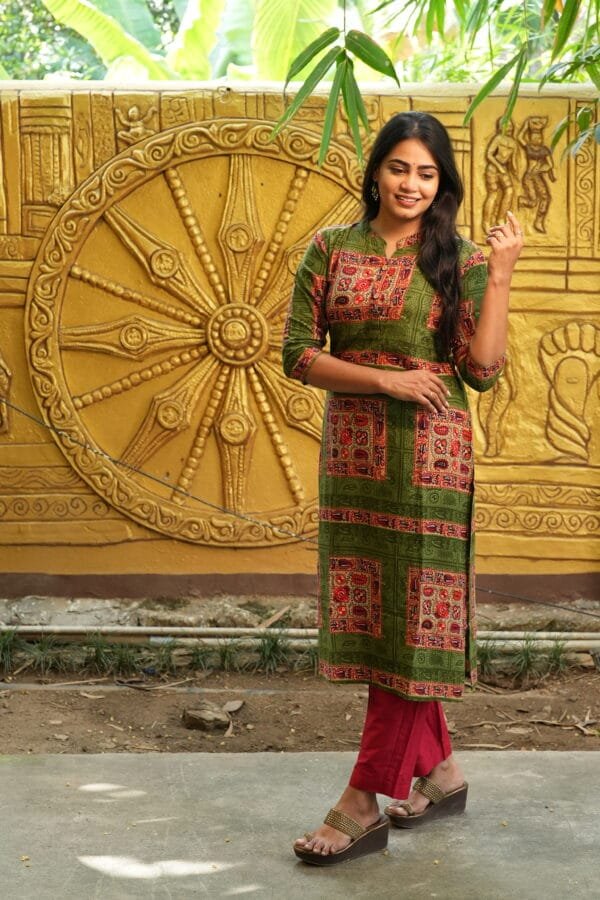 GREEN WITH RED  SET-W101