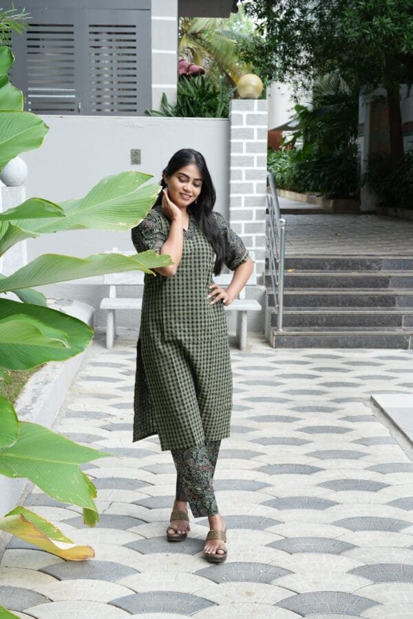 GREE WITH BLACK CHECKED SET-W106