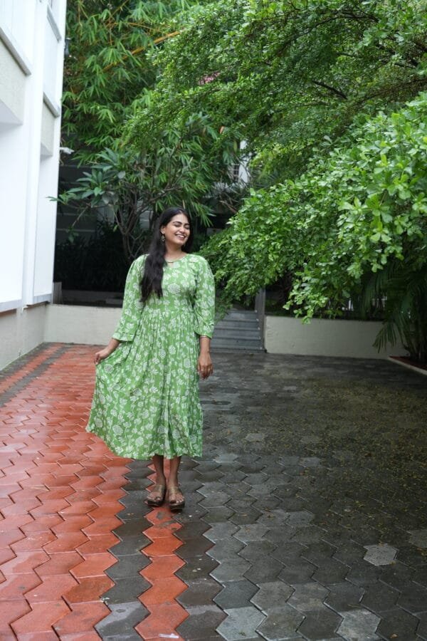 GREEN WITH WHITE HI TIWST VISCO UMBERLLA-R103