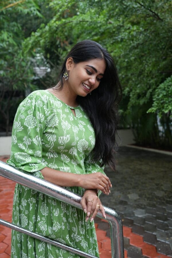 GREEN WITH WHITE HI TIWST VISCO UMBERLLA-R103