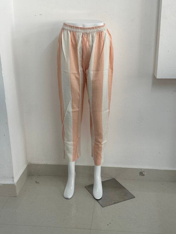 LIGHT CREEM WITH WHITE-STP103