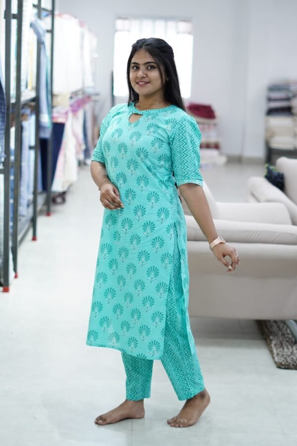 GREEN WITH FLORAL DESIGN -BST07