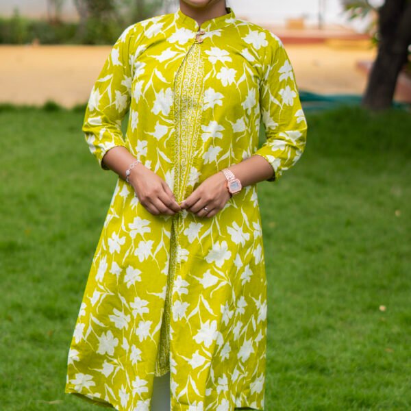 LIGHT GREEN OVER COAT -T123