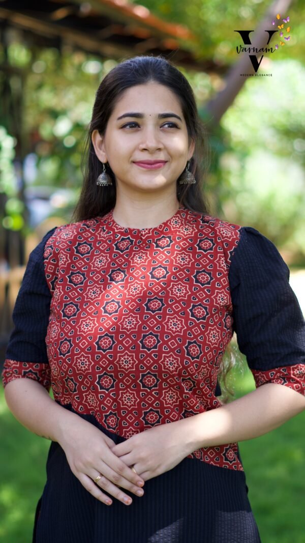 BLACK AND MERON DESIGN 2 PCS-BST34