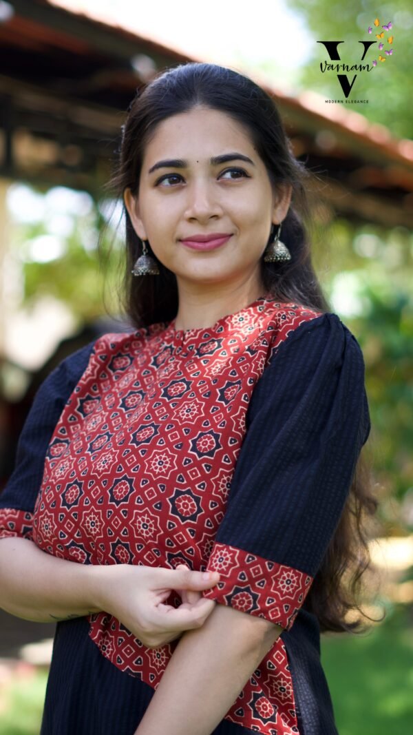 BLACK AND MERON DESIGN 2 PCS-BST34