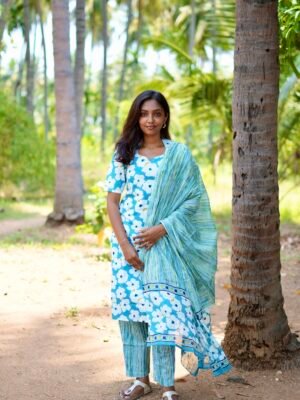 SKY BLUE AND WHITE FLORAL - BST151