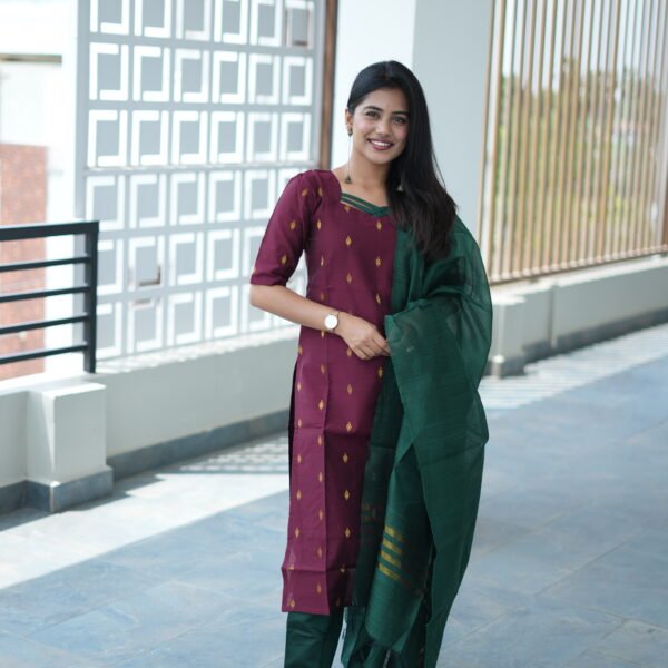 MERON & DARK GREEN - BST129